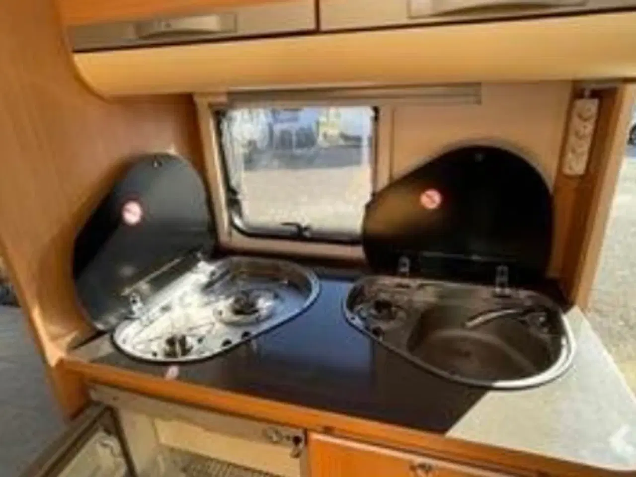 Billede 7 - Campingvogn Adria Adora 472 LU