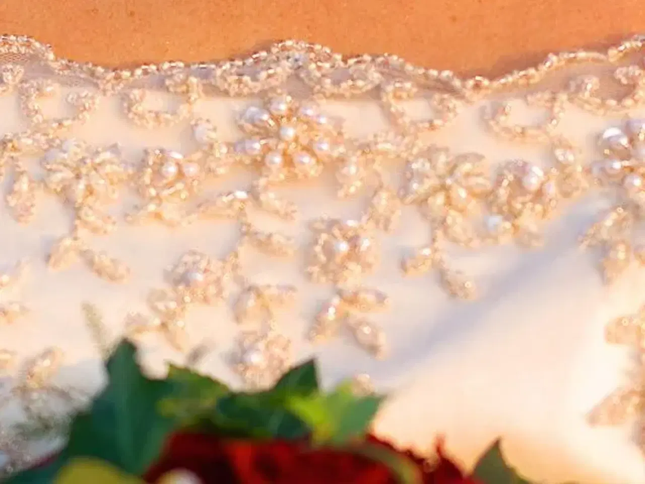 Billede 3 - Smuk engelsk creme farvet brudekjole