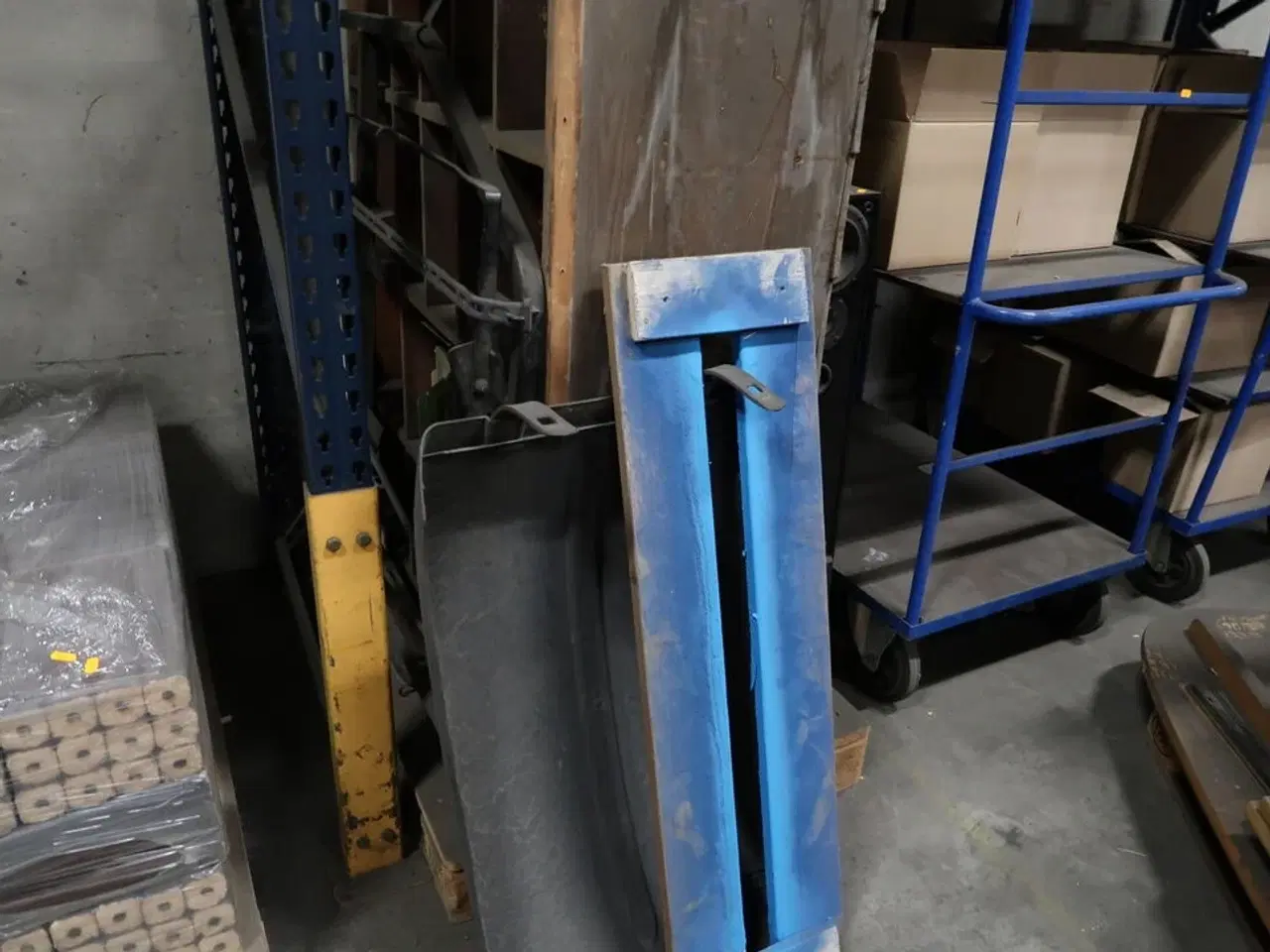 Billede 4 - Palle med højtalere, termokasser m.m.