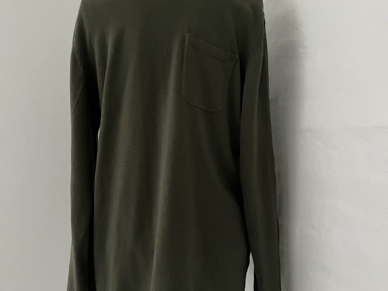 Billede 1 - Striktrøje str.L