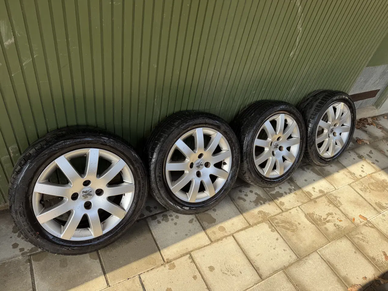 Billede 2 - 16 Originale Peugeot/Citroën Aluhjul med sommerdæk