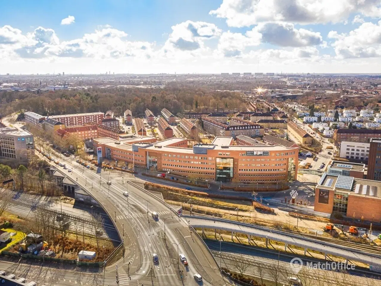 Billede 1 - Topmoderne flerbrugerhus i Kgs. Lyngbys internationale erhvervsområde