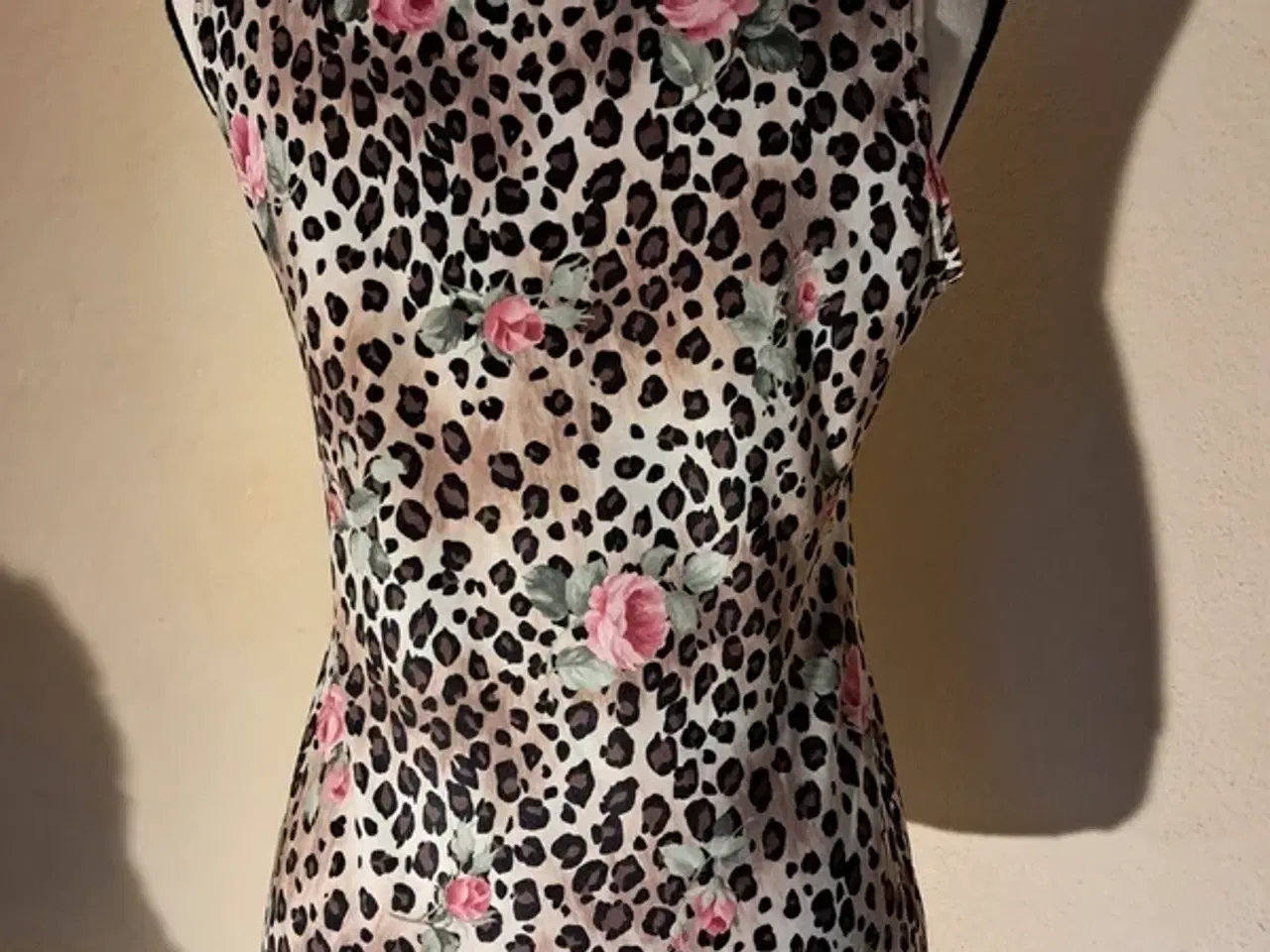 Billede 3 - Hennes str. M tanktop