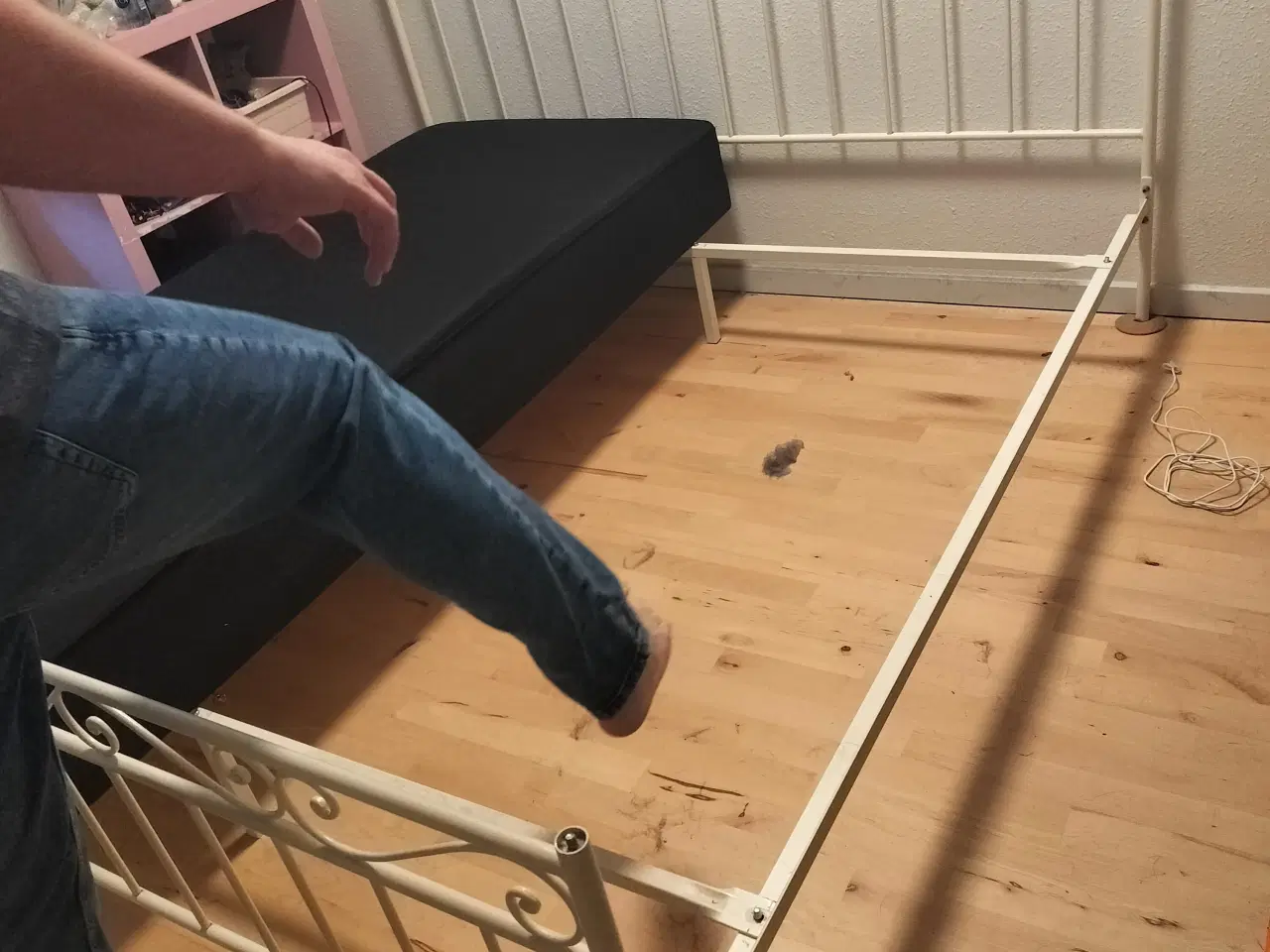 Billede 1 - Sengestel med 2 madrasser 