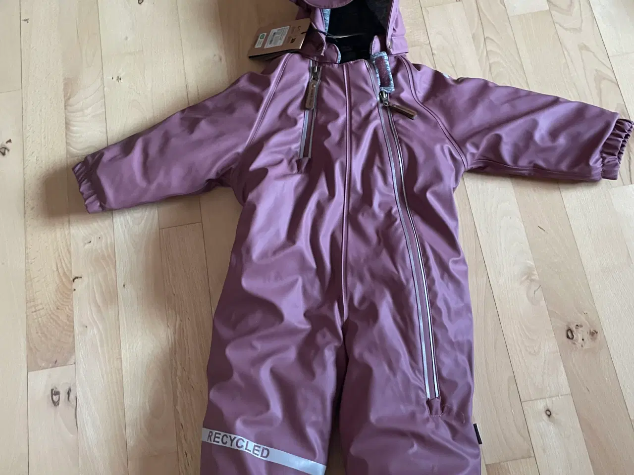 Billede 3 - Mikkline flyverdragt