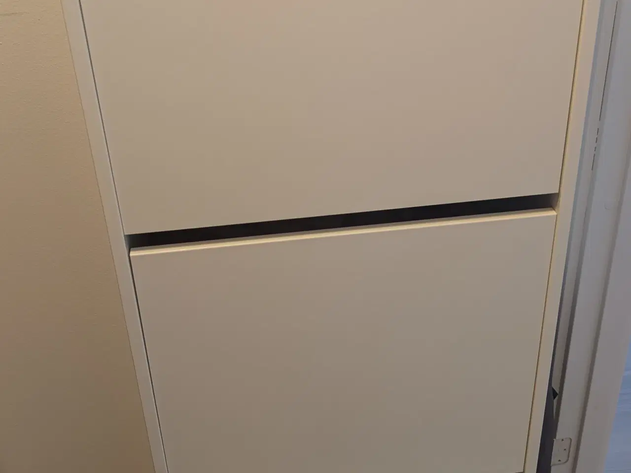 Billede 2 - BISSA Skoskab 3 fag, hvid, 49x28x135 cm