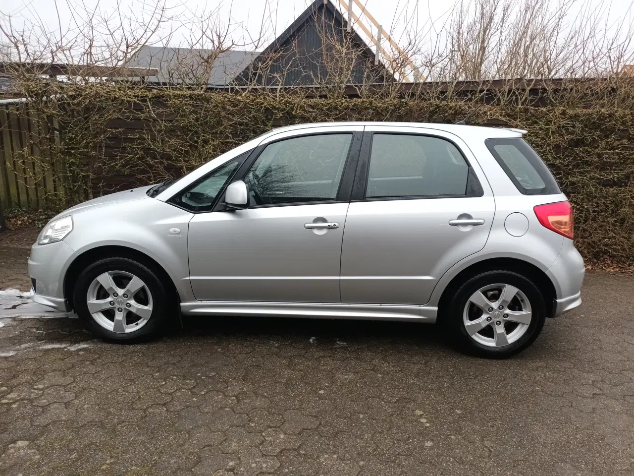 Billede 2 - Suzuki SX4 CombiBack 5d benzin