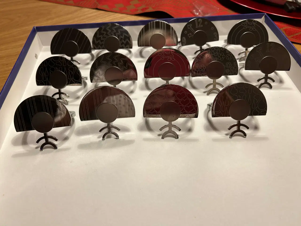 Billede 2 - Servietholdere og menyskilt