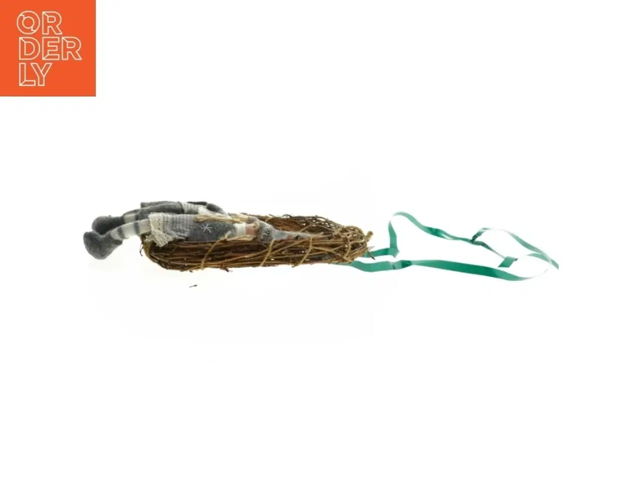 Billede 2 - Nissepar i pilkurv (str. Ø. 25 cm)