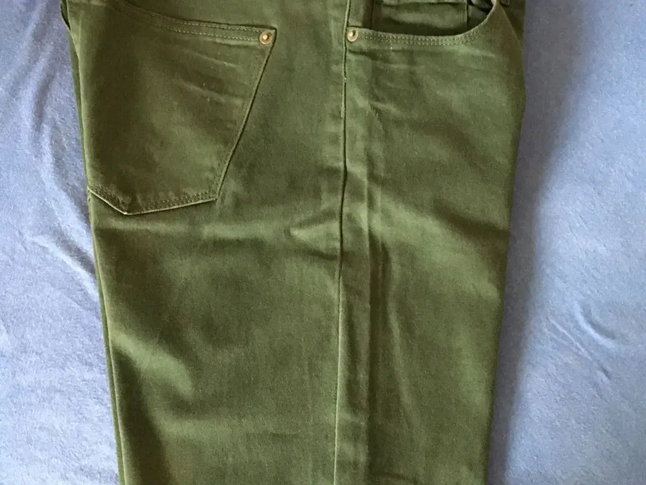 Billede 3 - Grøn bukser til salg