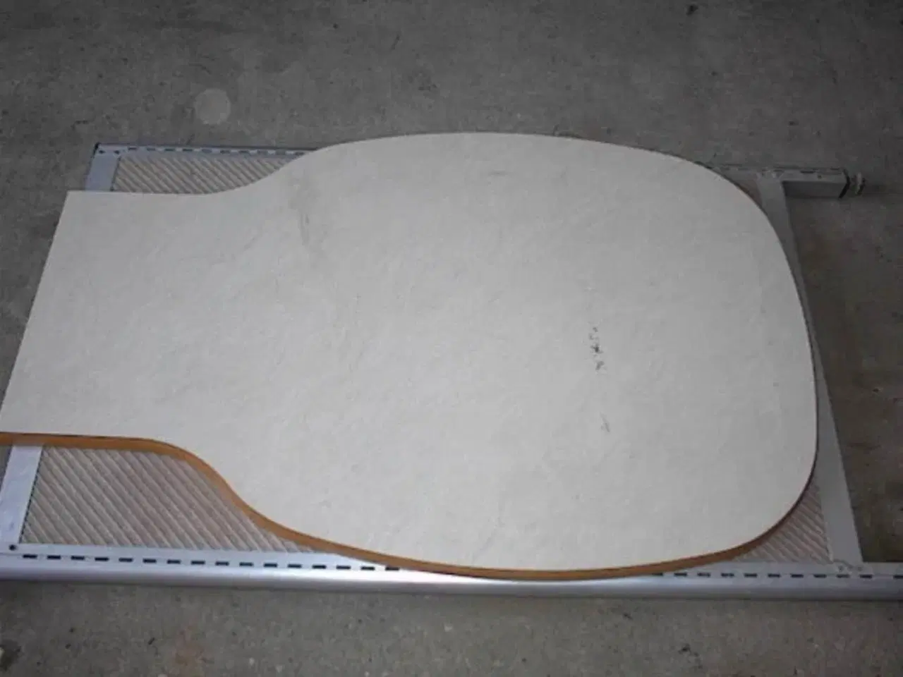 Billede 1 - Bordplade væghængt.