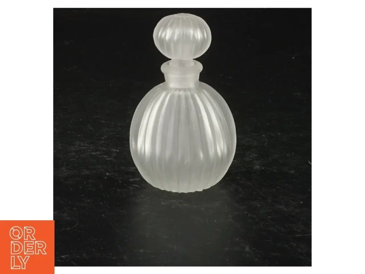 Billede 1 - Parfume flaske i matteret glas med låg (str. 8 cm)