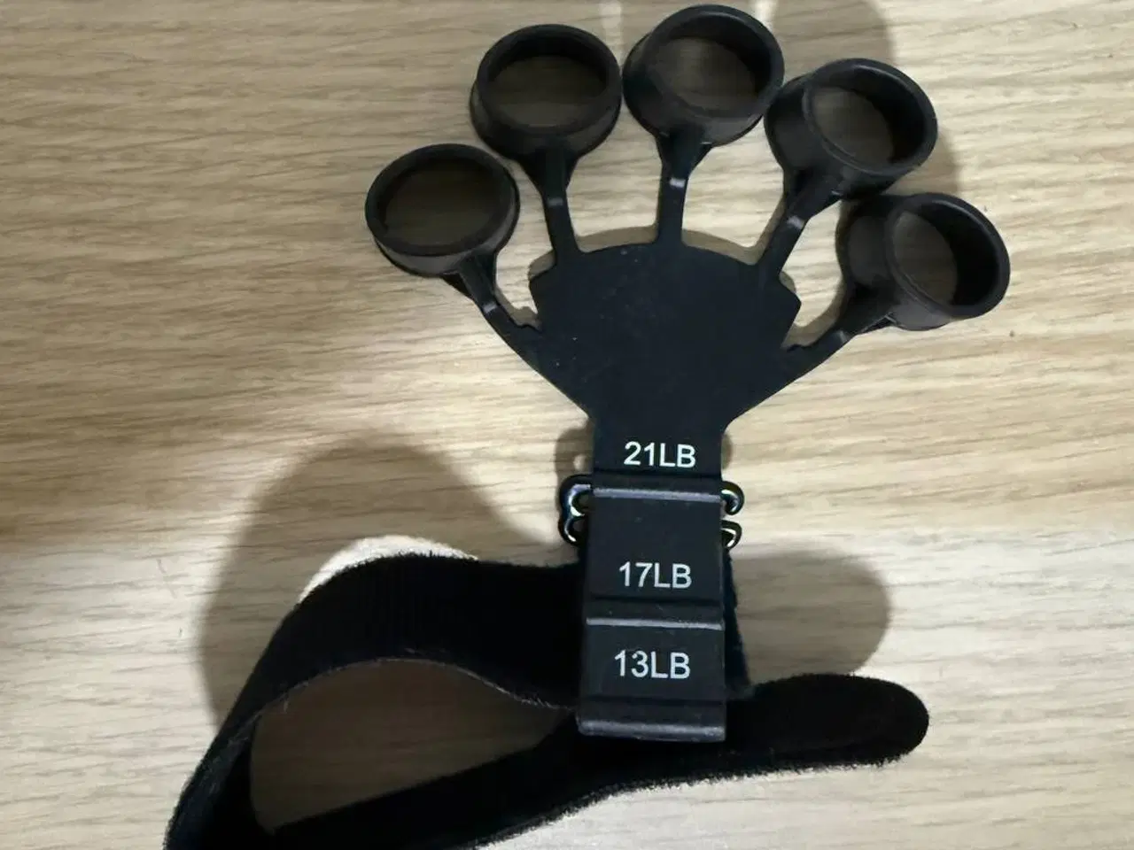 Billede 3 - Justerbar fingertræner / med 3 niveauer