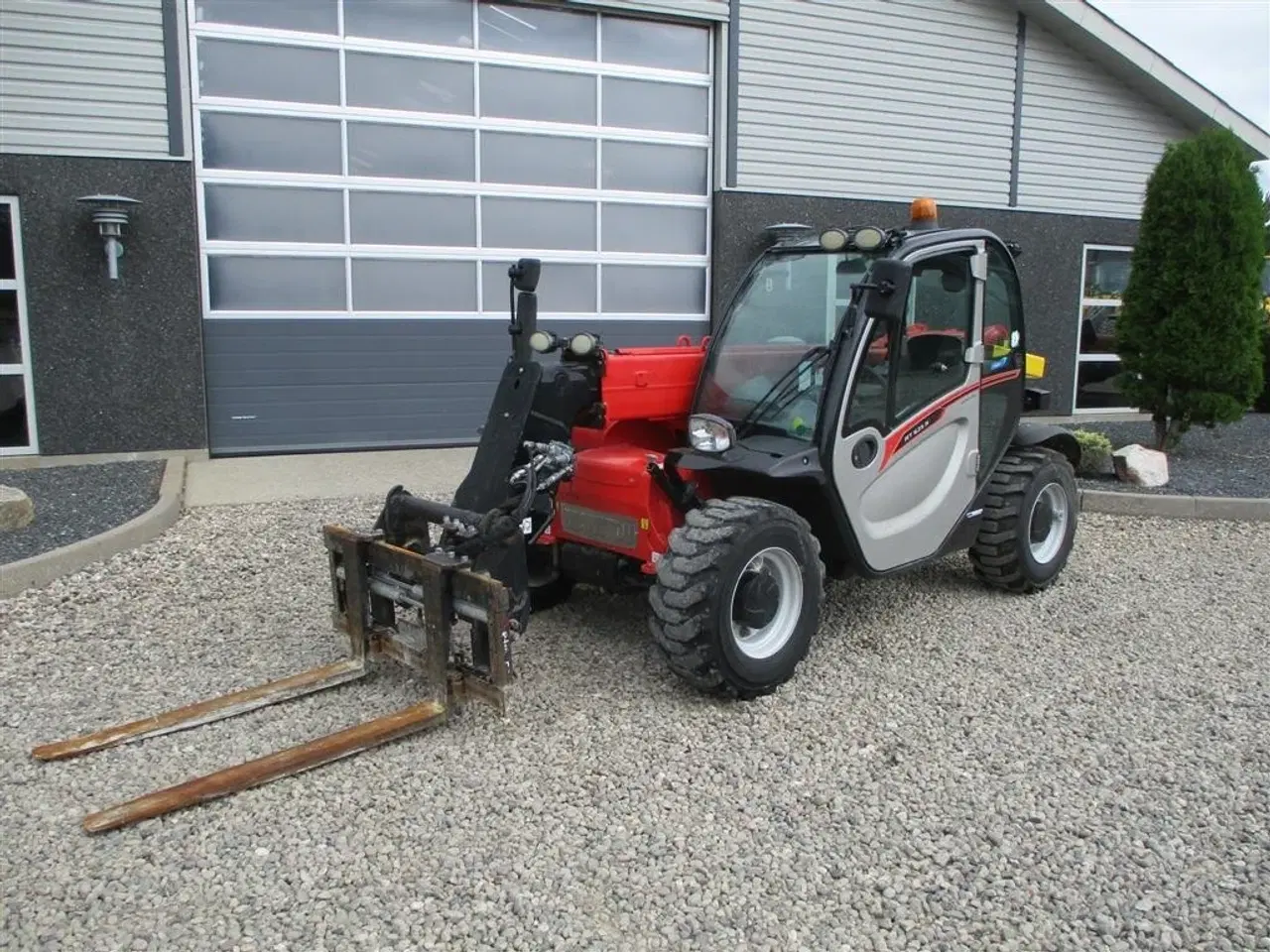 Billede 5 - Manitou MT 625H COMFORT Dansk maskine, med hydrauliske pallegafler.