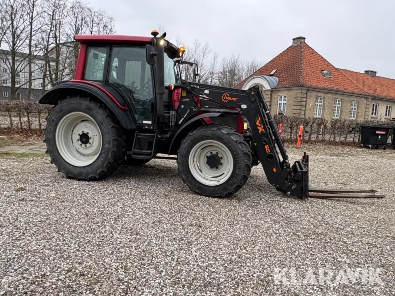 Billede 4 - Traktor Valtra N82 med frontlæsser
