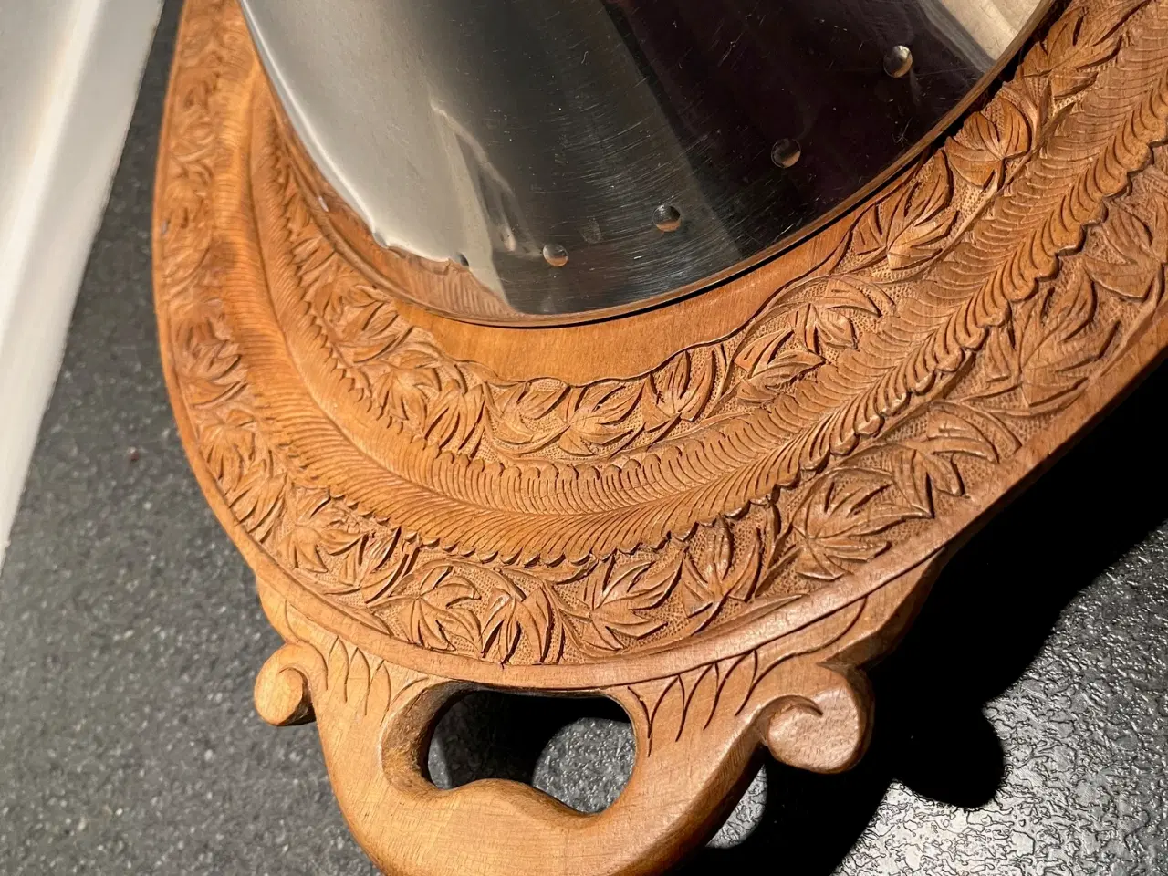 Billede 5 - Antik træbakke ovalt med udskåret kant No. 142