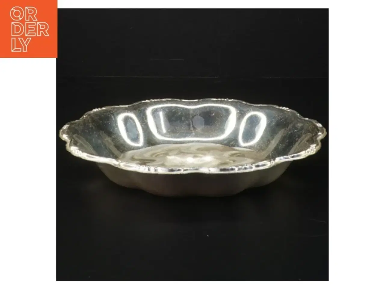 Billede 1 - Stor sølvfarvet skål (str. Ø. 22,5 cm)
