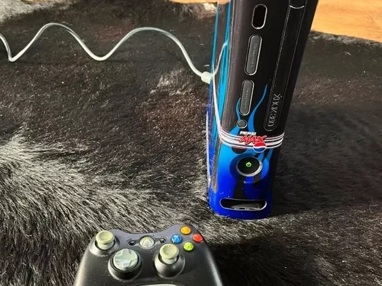 Billede 1 - Pepsi max Xbox 360 Special Edition lavet 60 