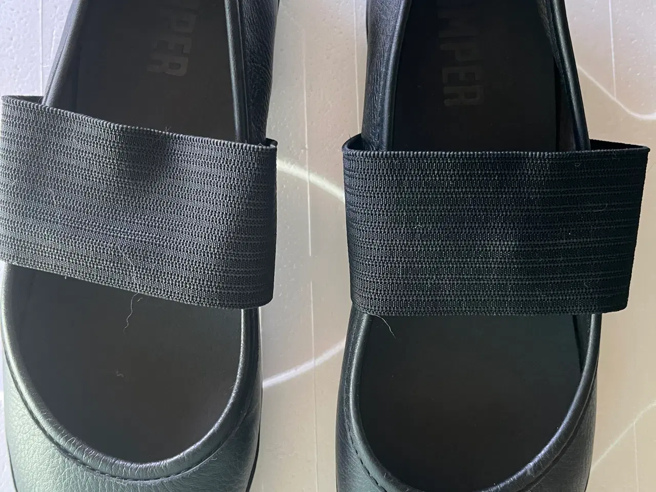 Billede 3 - Camper ny og læder