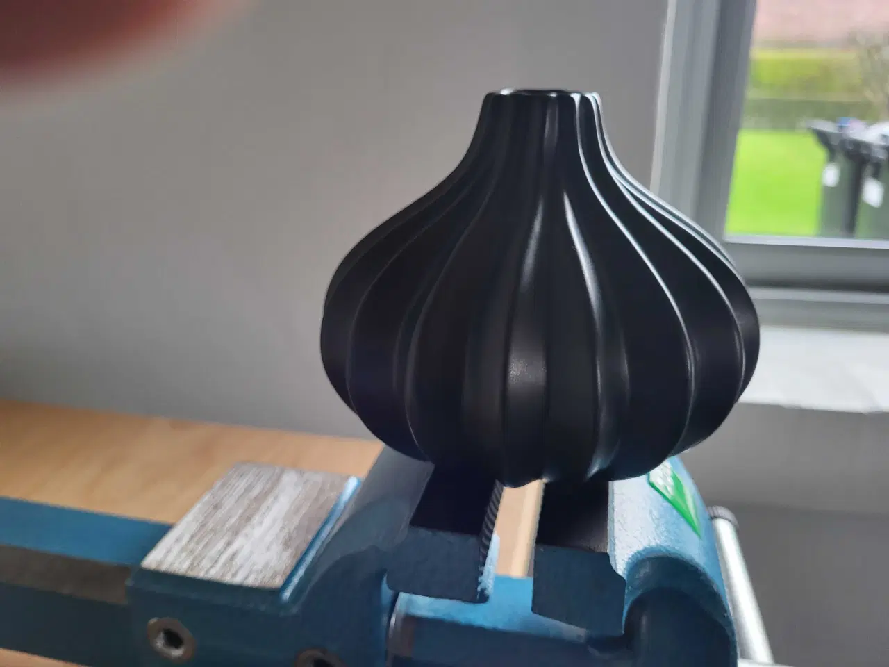 Billede 1 - 1 Styk lille vase Mrk.Tiger.