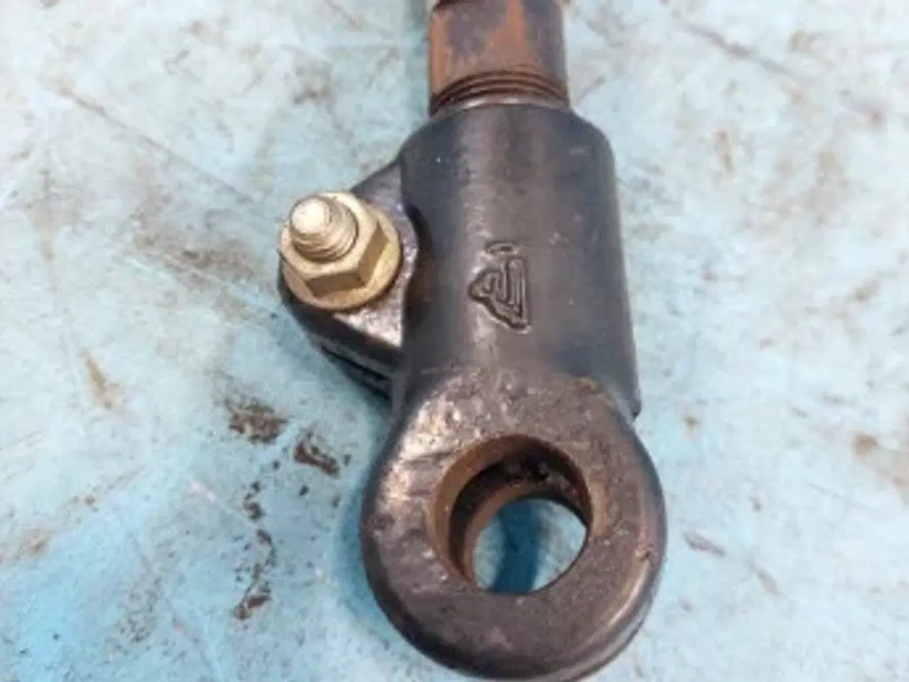 Billede 2 - MacDon D60 Cylinder Højre 145237