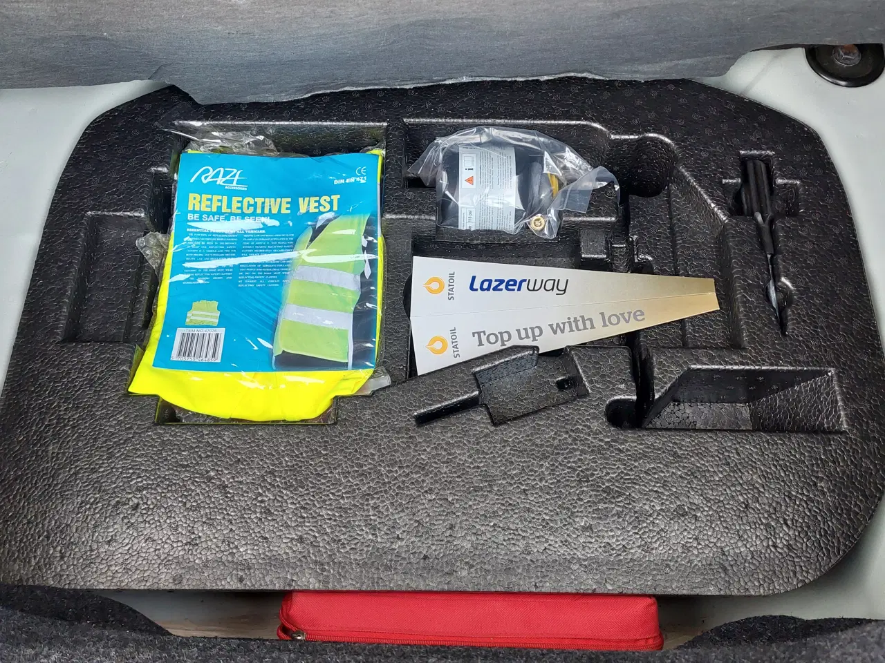 Billede 16 - NYSYNET FORD KA 1,2 MED LAVT KM. TAL