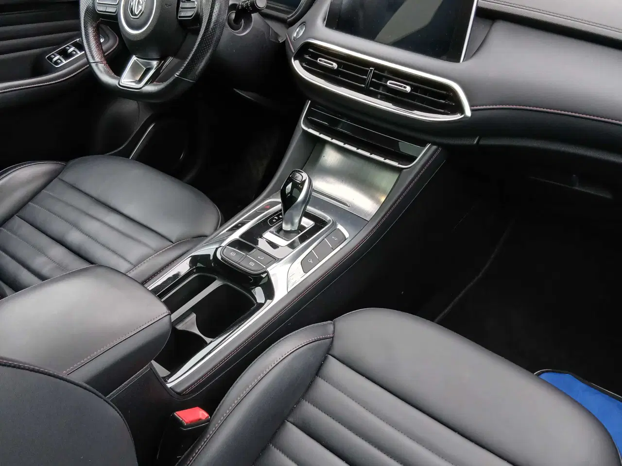 Billede 2 - MG EHS HYBRID Med træk 1500kg.