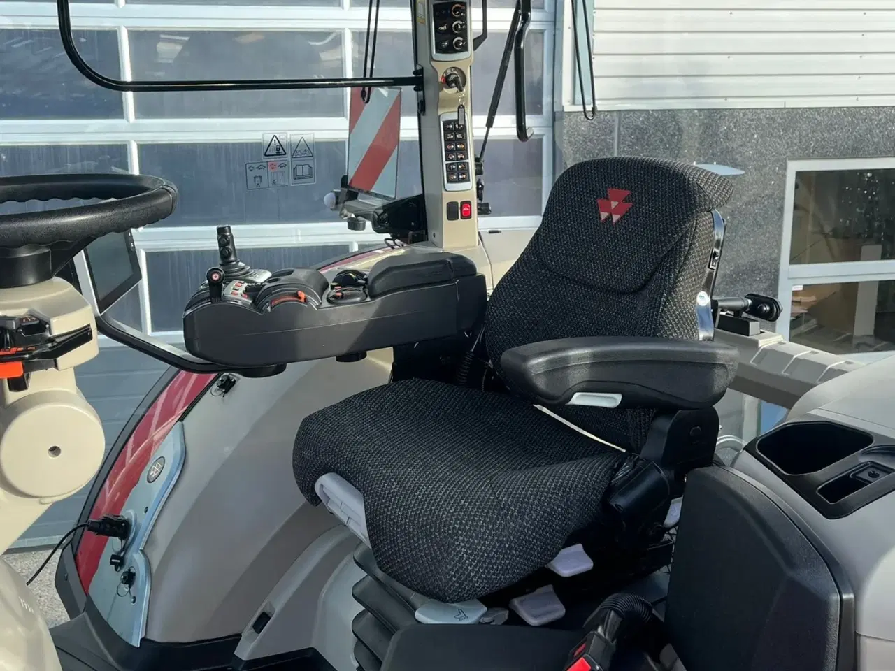 Billede 4 - Massey Ferguson 8730S Dyna VT Velholdt traktor