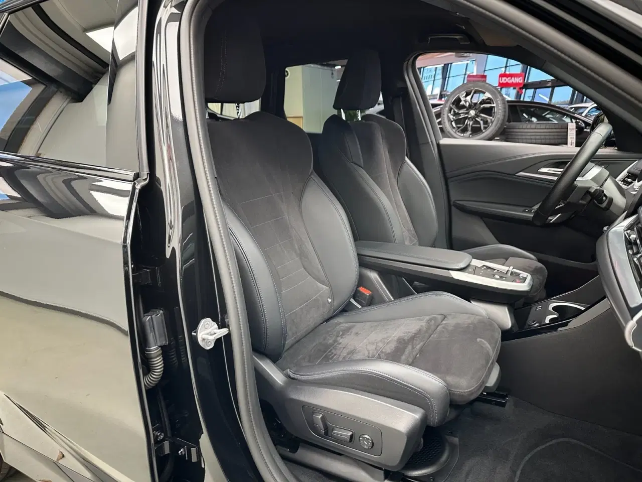 Billede 12 - BMW iX1  eDrive20 Fully Charged M-Sport