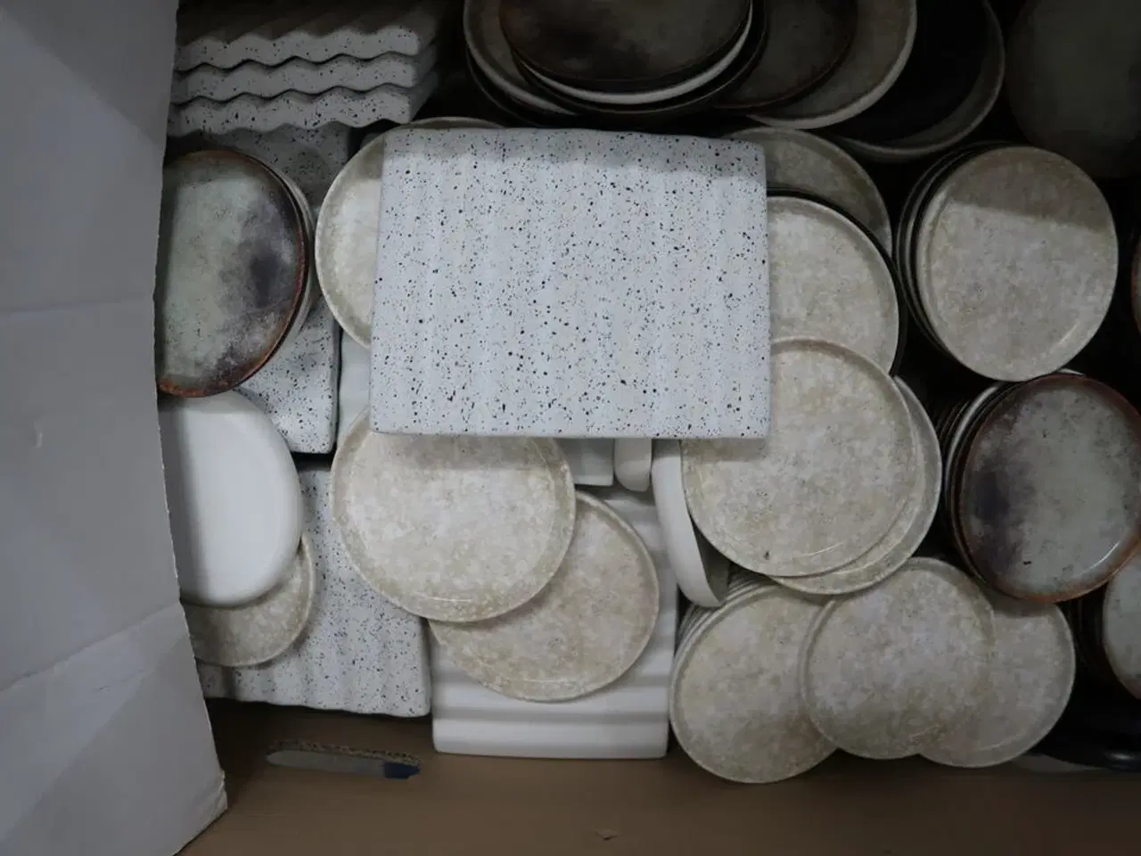 Billede 3 - Diverse serveringsfade af sten