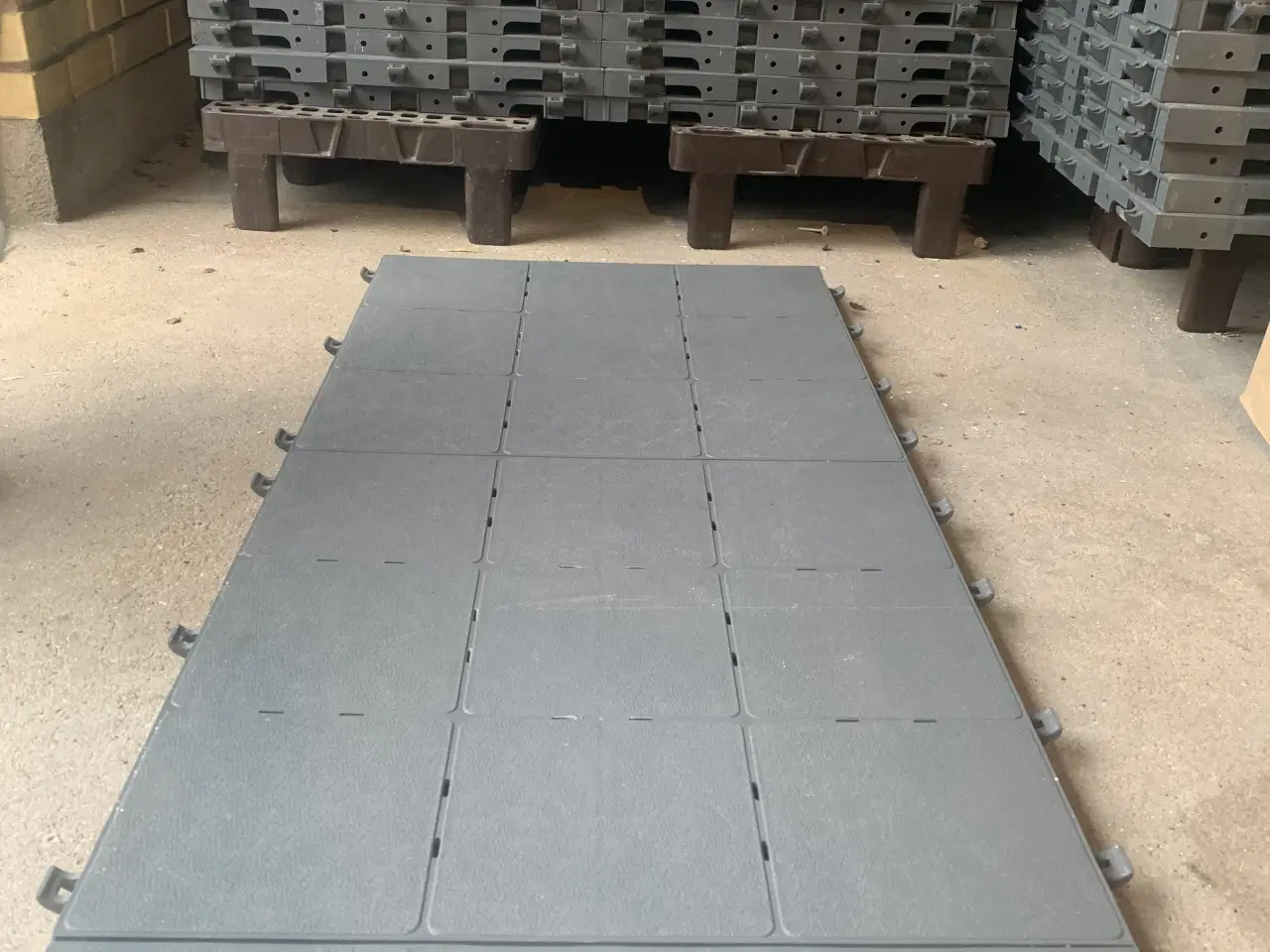 Billede 2 - Partytelt gulv udlejes