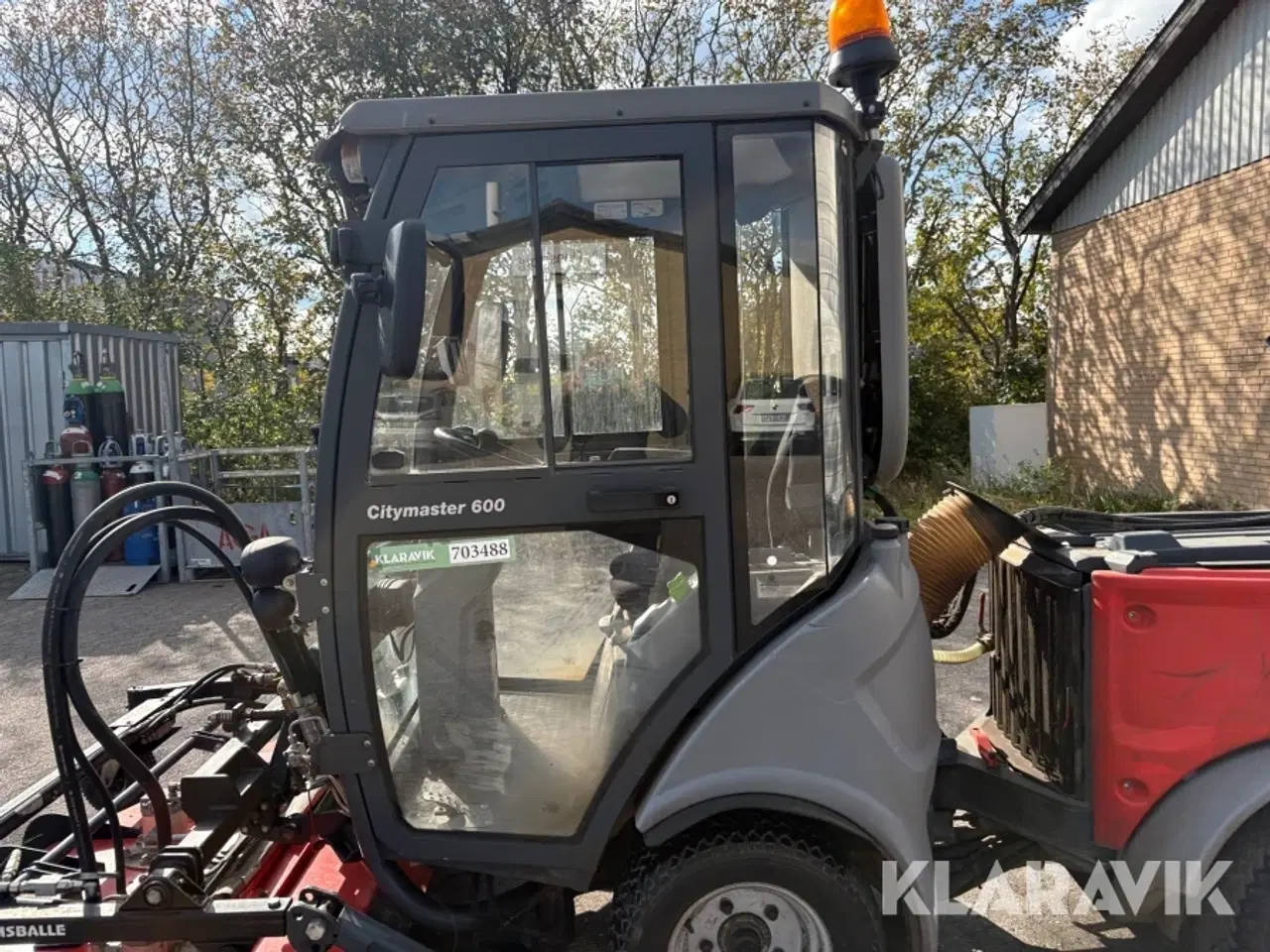 Billede 9 - Redskabsbærer Hako 1470 citymaster 600 med klipper og kost