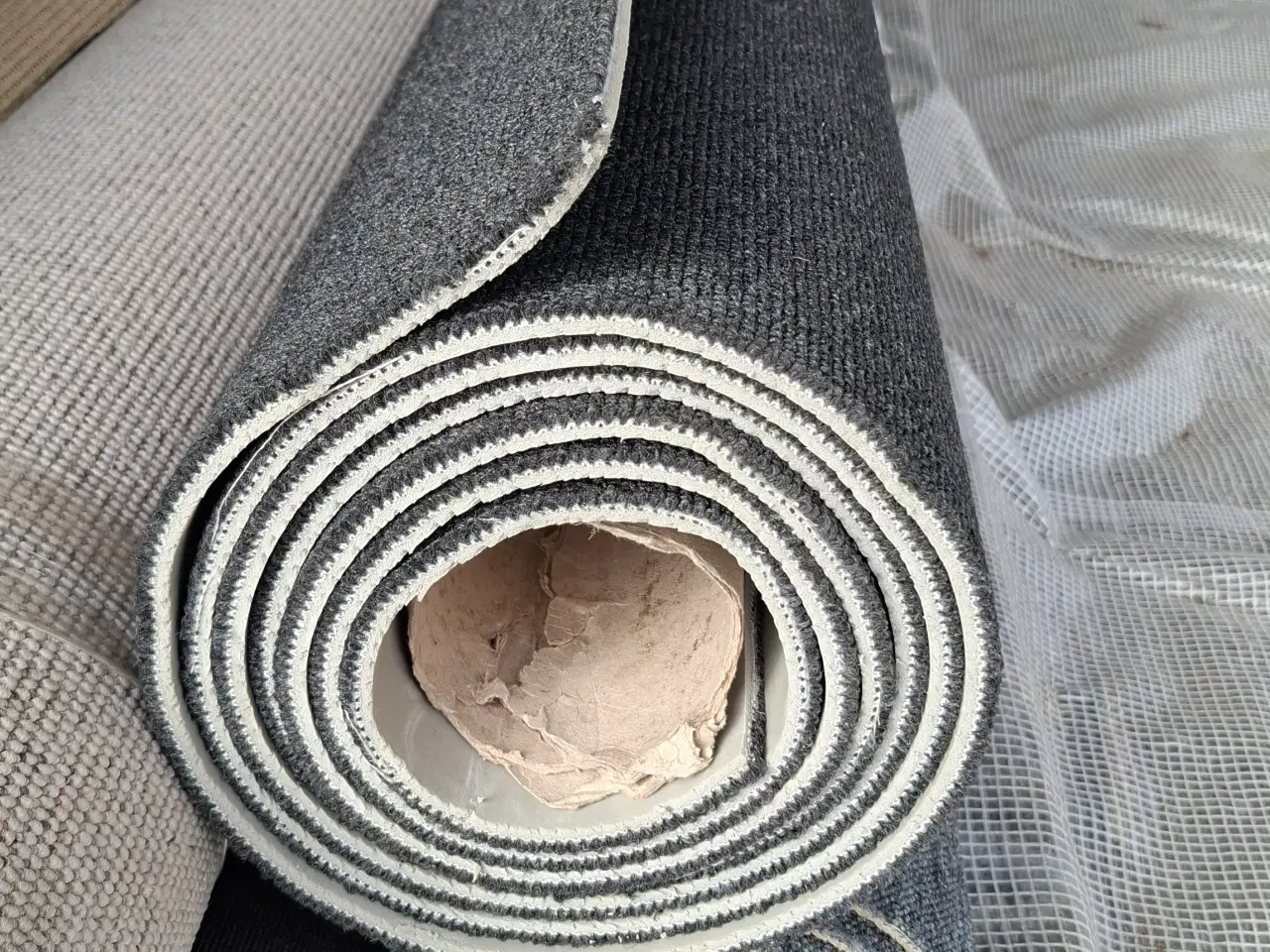 Billede 17 - Gulvtæppe Rester