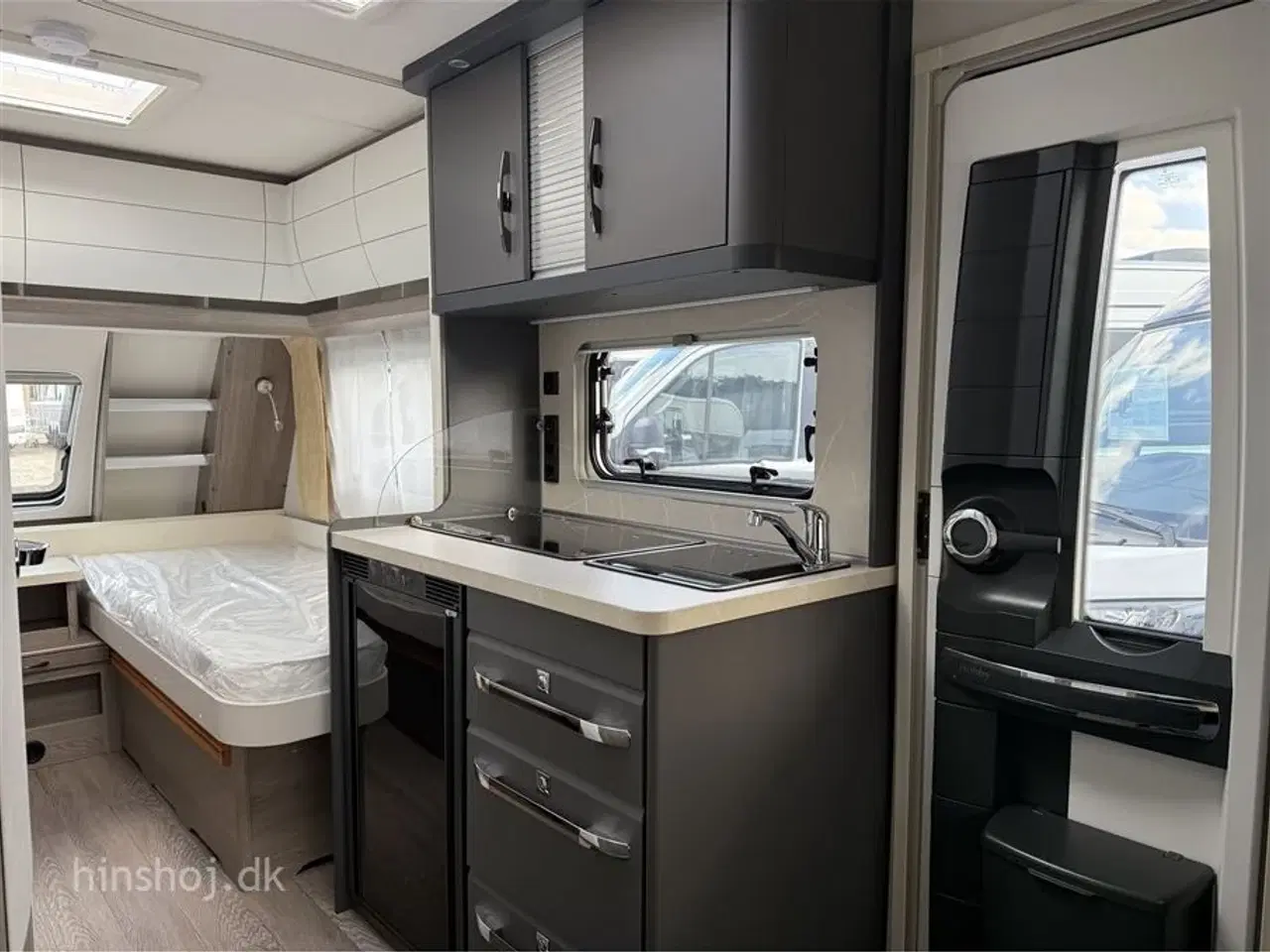 Billede 2 - 2026 - Hobby On Tour 460 DL   Dejlig rejsevogn med enkelsenge fra Hinshøj Caravan