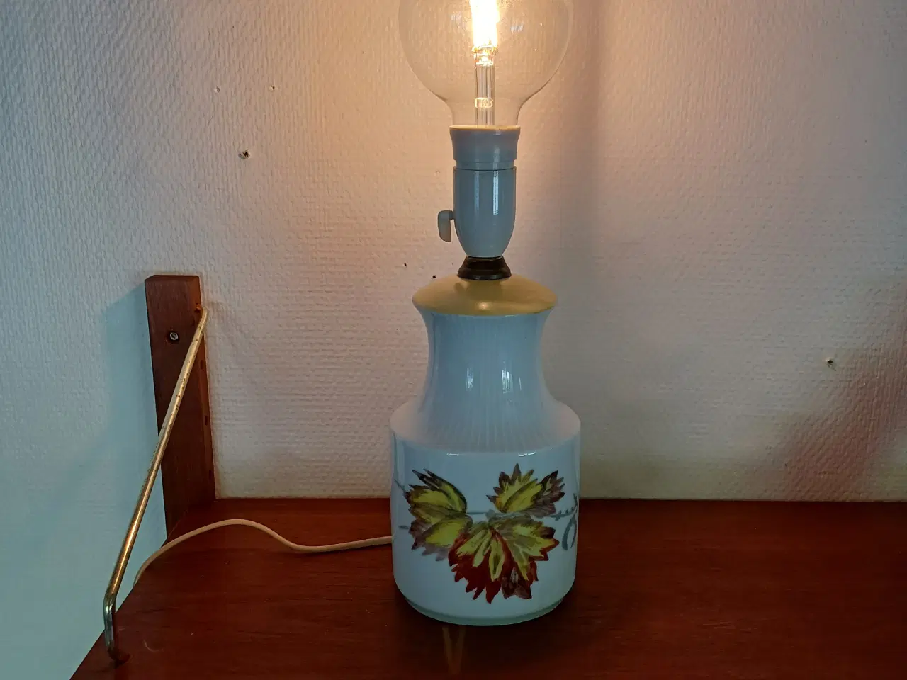Billede 2 - Håndmalet porcelæn bordlampe 
