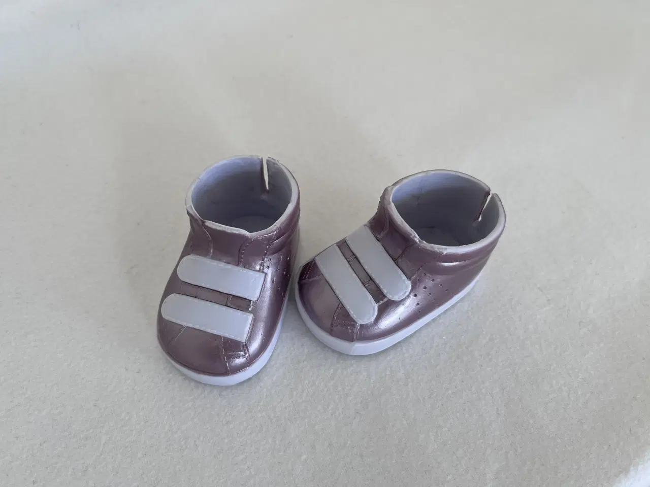 Billede 7 - Our Generation Krokket Spil, Dukketøj. Sneakers sk