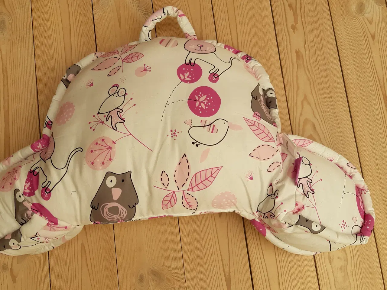 Billede 10 - Sengerand, pusletaske, babysvøb m.m. - se fotos