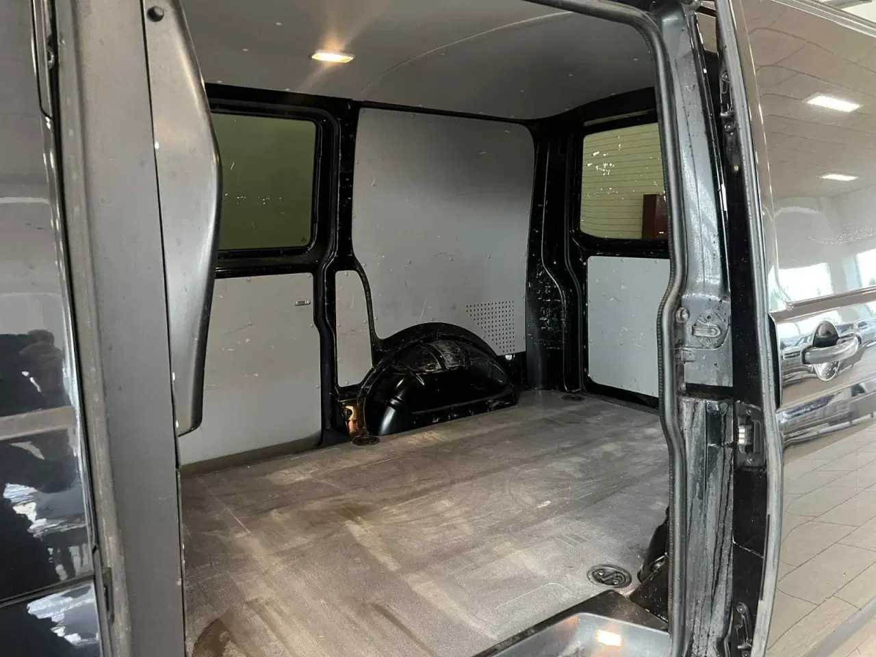 Billede 6 - VW Transporter 2,0 TDi 102 Kassevogn kort