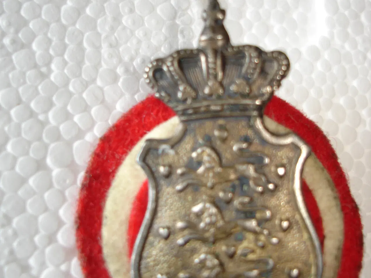 Billede 12 - Militær emblemer og Tin soldater