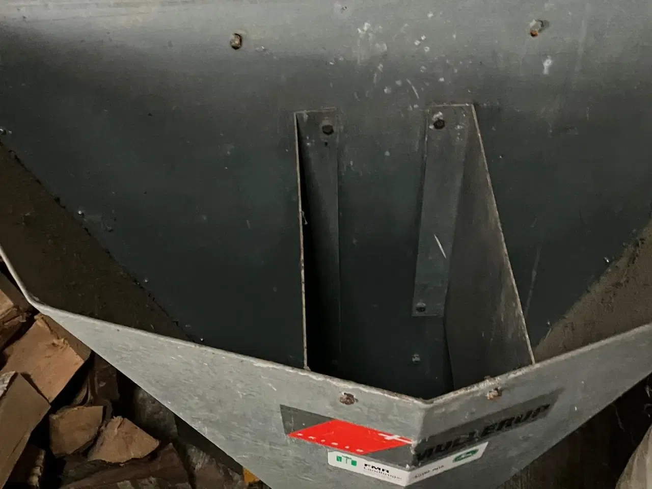 Billede 4 - Mullerup til kvæg Kvægtrug