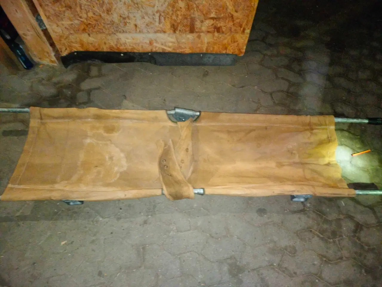 Billede 2 - Militær seng/båre