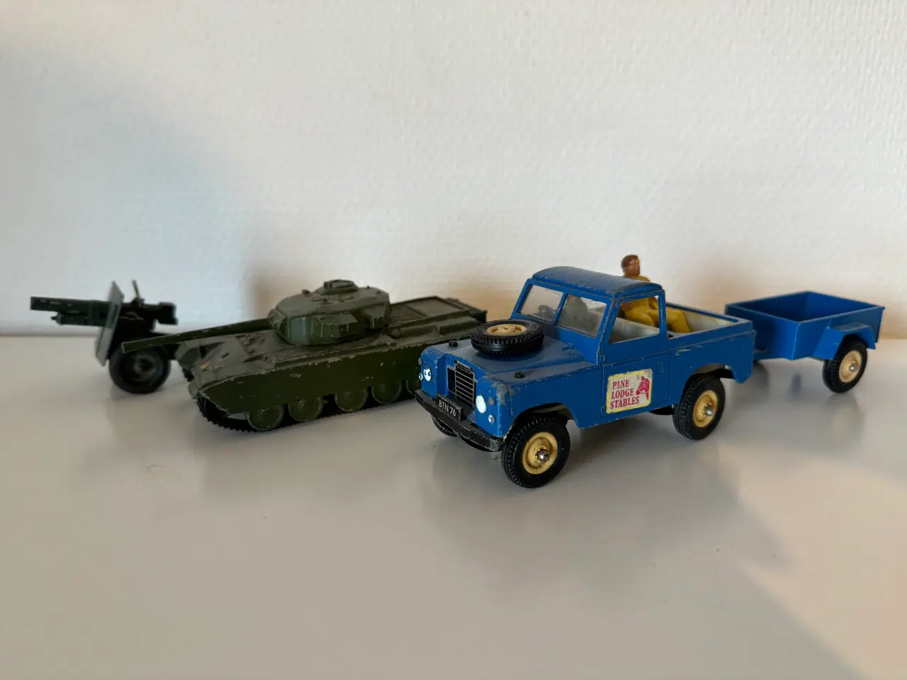 Billede 1 - Kanon, tank og Land Rover m. hænger