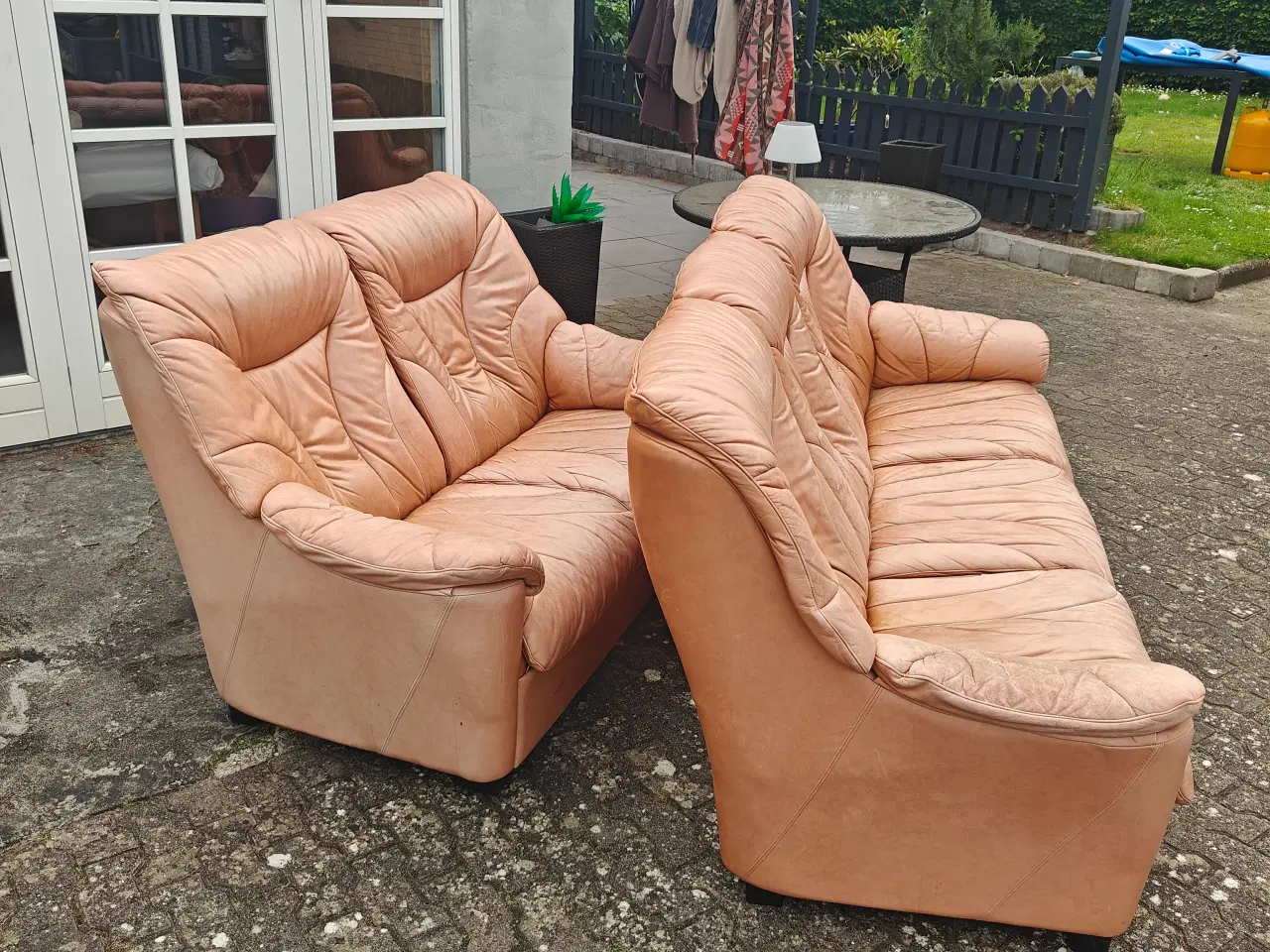Billede 5 - To gratis lædersofa 