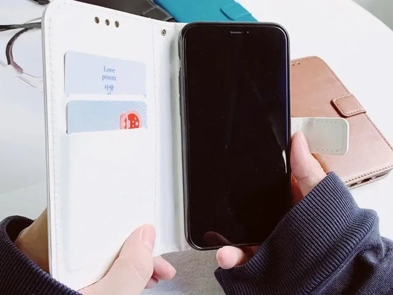 Billede 3 - Hvid flip cover til iPhone X el XS