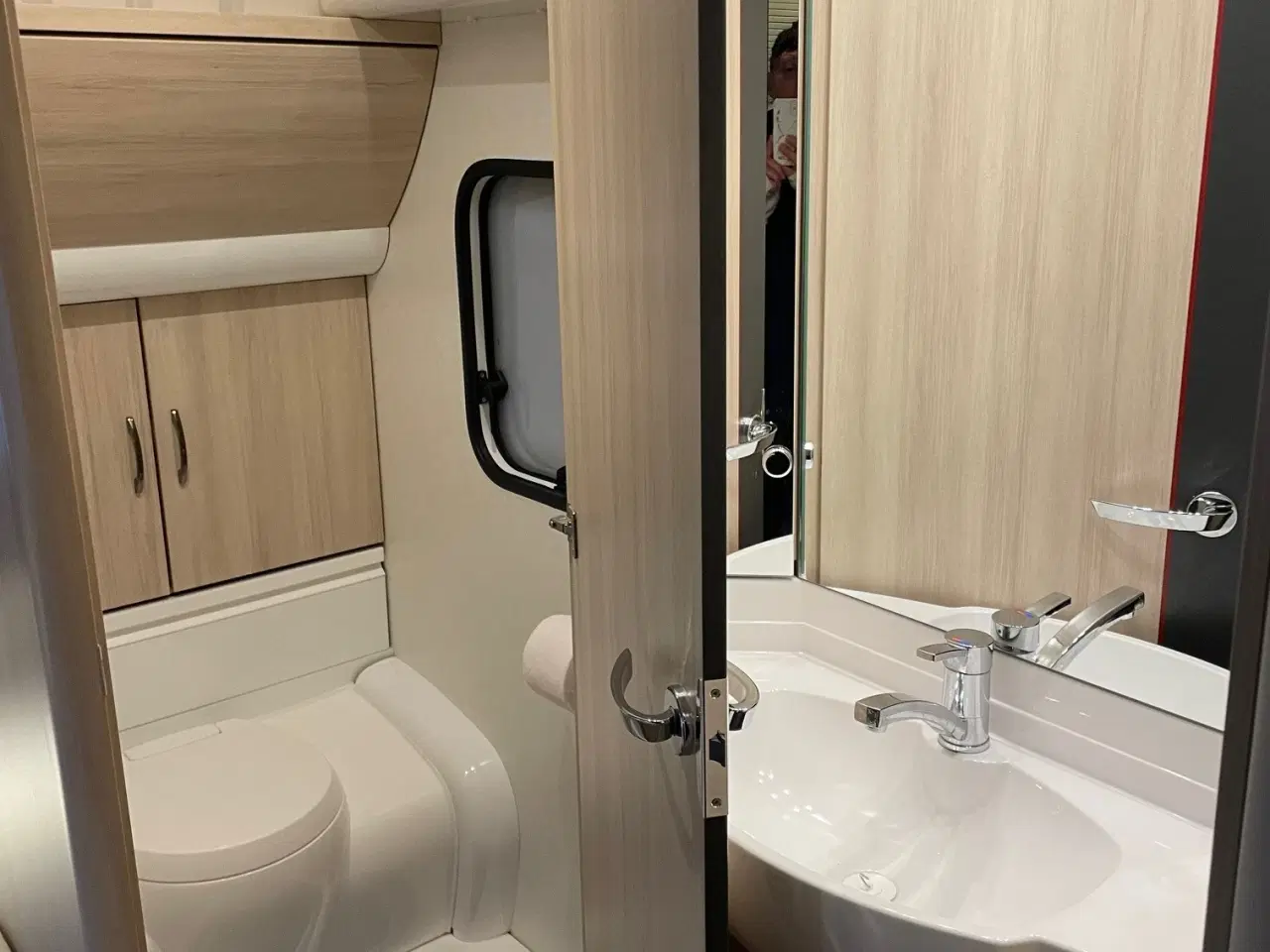 Billede 5 - Campingvogn - Hobby 460 ufe de luxe edition 2016 