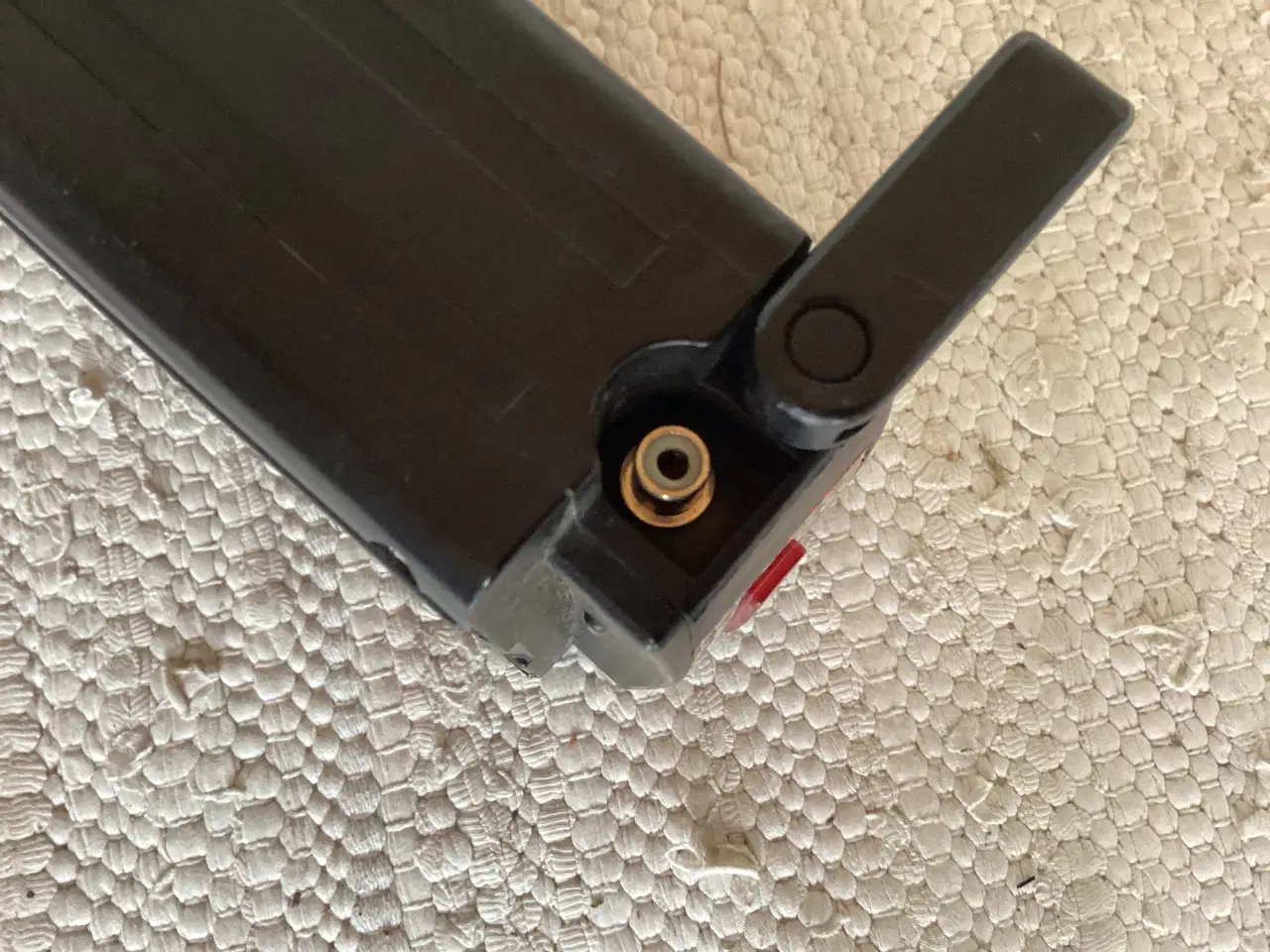 Billede 5 - 1 stk. Batteri med oplader til El cykel Defekt.