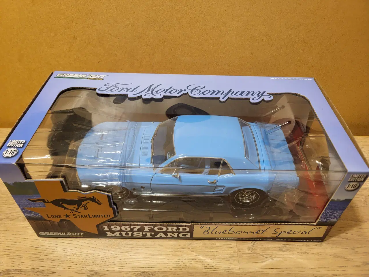 Billede 3 - Modelbiler Ford Mustang 1:18 - 3 stk. 1800 kr.
