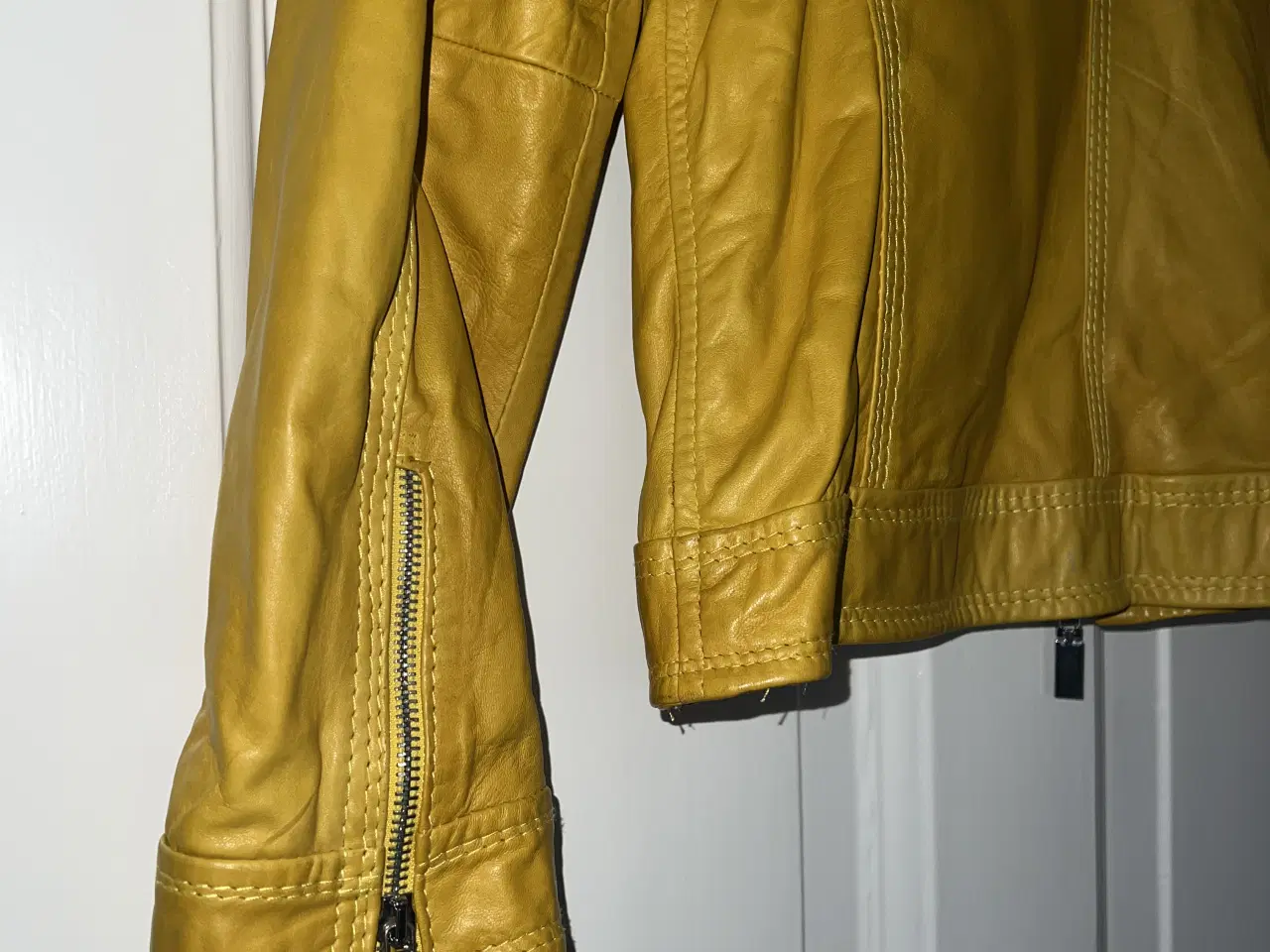 Billede 4 - Læder jakke