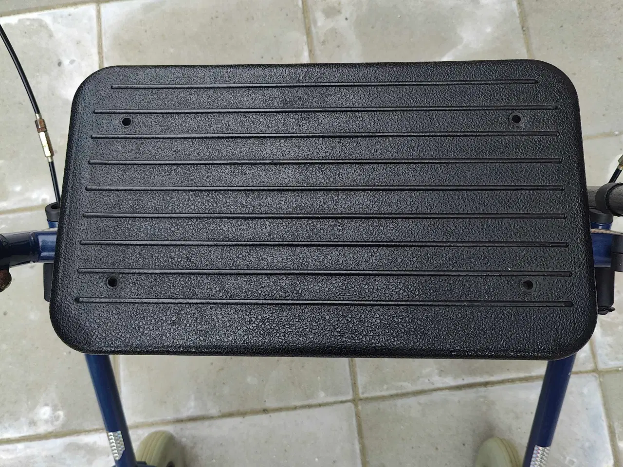 Billede 4 - Hjælpe rollator med krykke