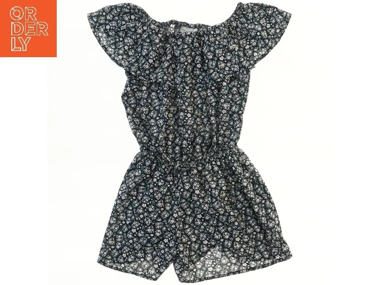 Billede 1 - Blomstret sommerdragt fra Basic needs (str. 128)